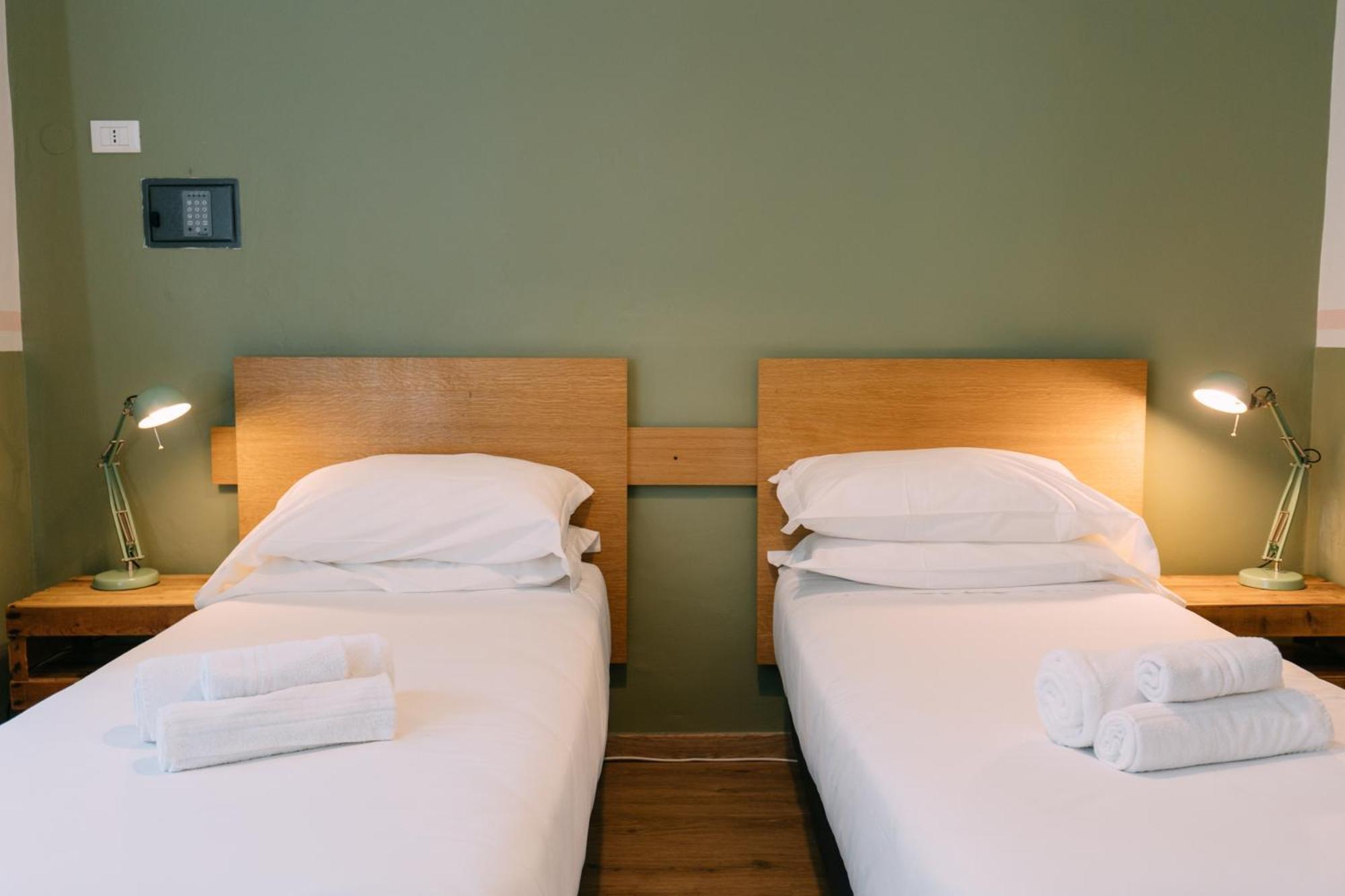Tomato Urban Retreat Hotel Turin Bagian luar foto
